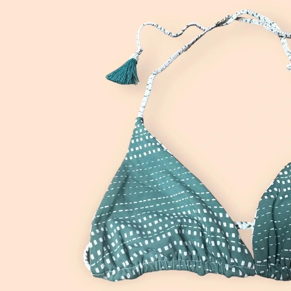 NWT Women’s Dolce Vita Reversible String Bikini Top Size Small W/Tassel Detail